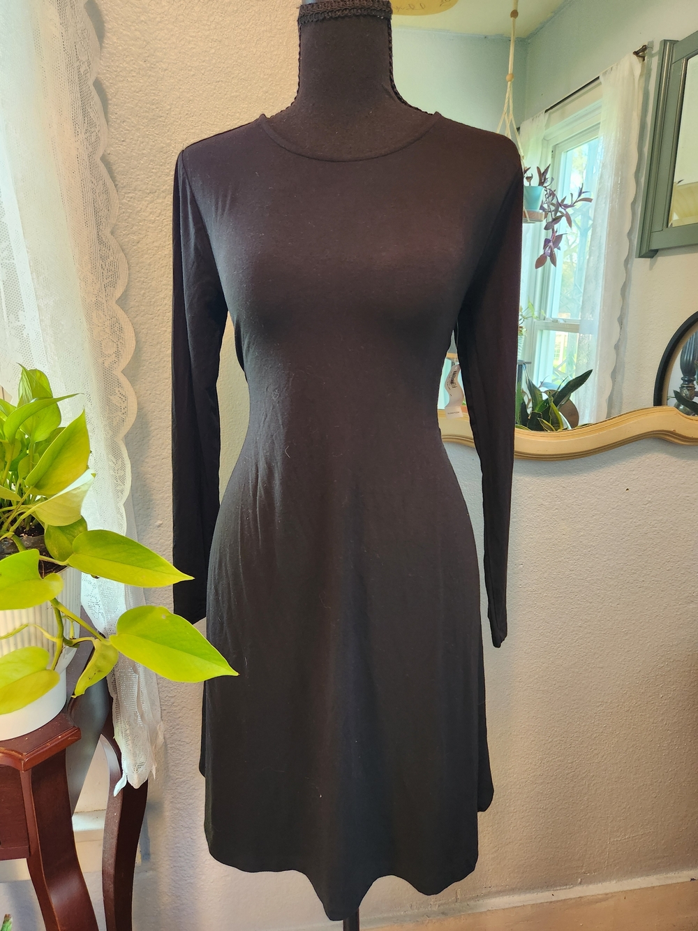 Old Navy Black Long-Sleeve Fit-and-Flare Dress